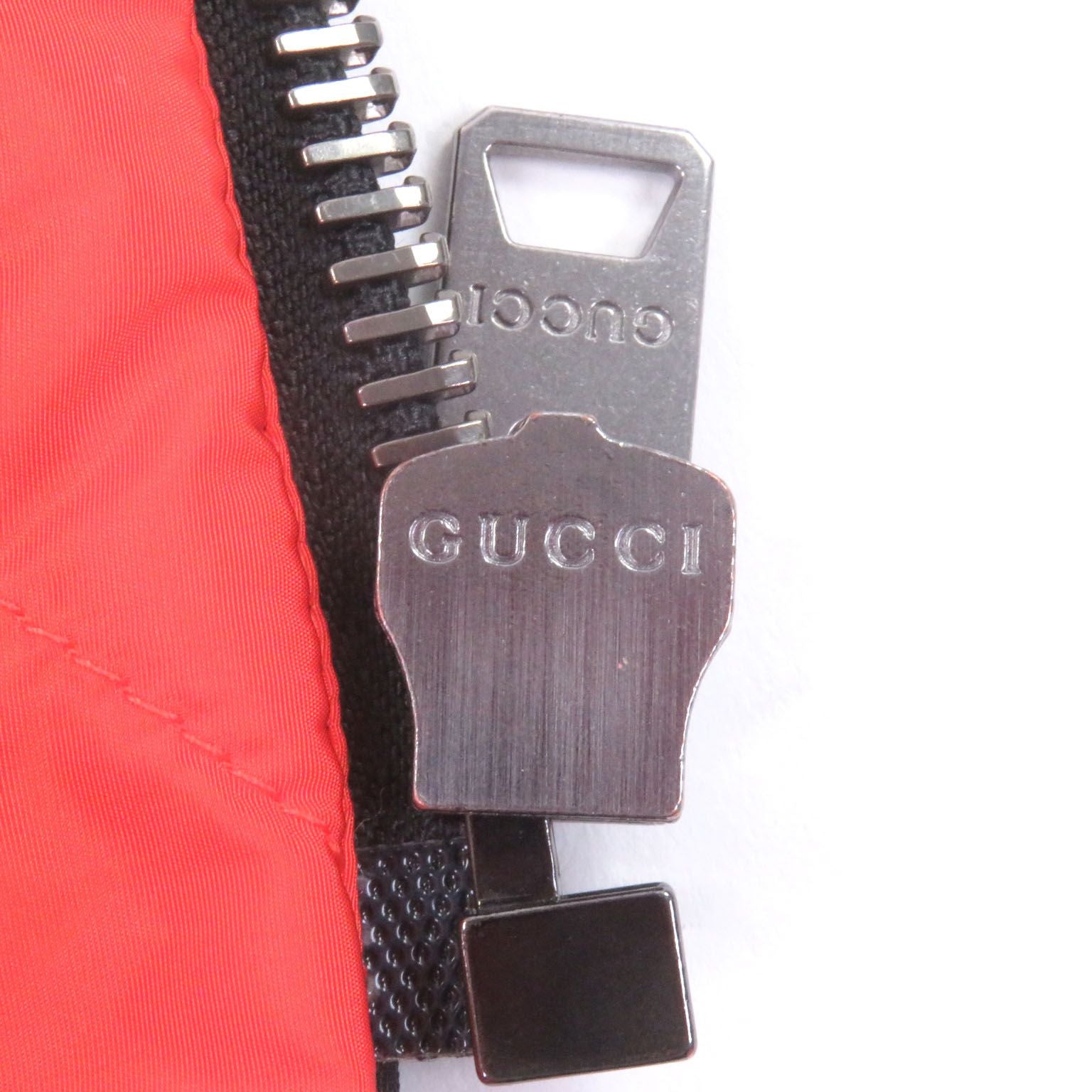 GUCCI セガプール パッチロゴ パッド入りナイロンコート 黒 サイズ50