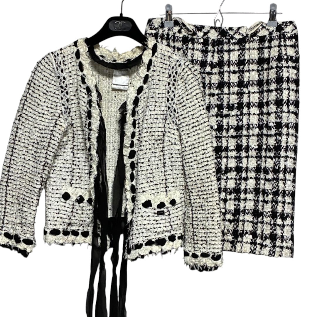 CHANEL Tweed Jacket & Skirt Set – Jacket 40 / Skirt 38