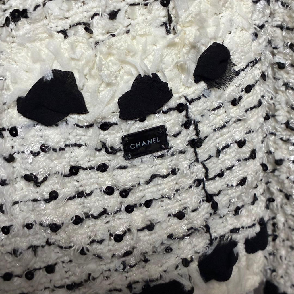 CHANEL Tweed Jacket & Skirt Set – Jacket 40 / Skirt 38