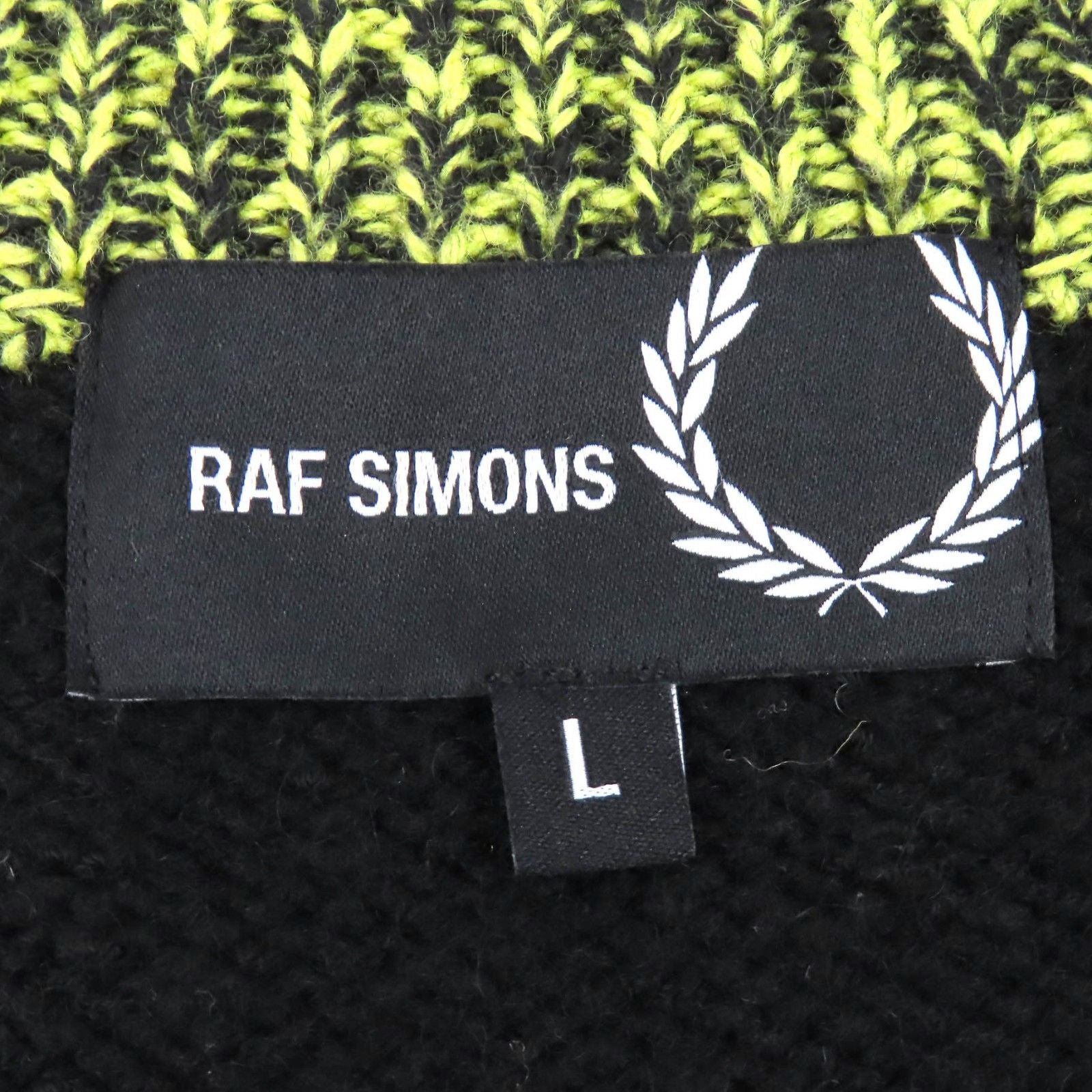 RAF SIMONS × FRED PERRY ウールブレンド Vネックニットベスト – ブラック & イエロー サイズL