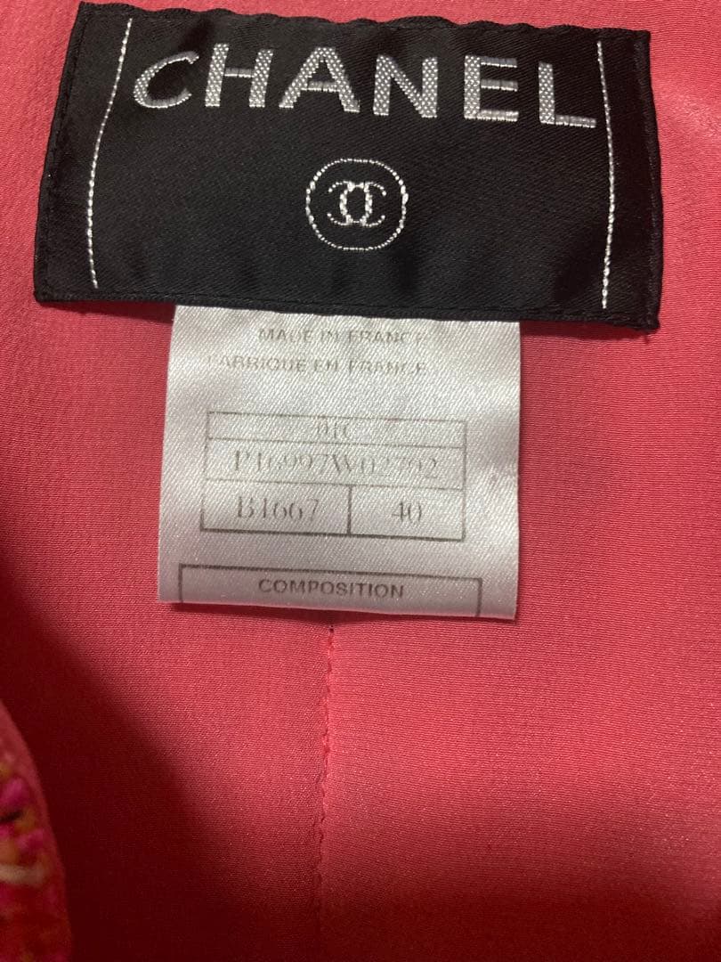 CHANEL Pink-Tone Tweed Jacket Size 40