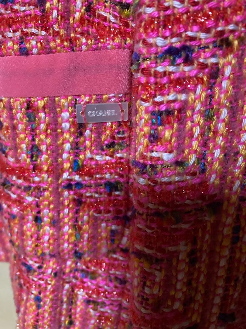CHANEL Pink-Tone Tweed Jacket Size 40