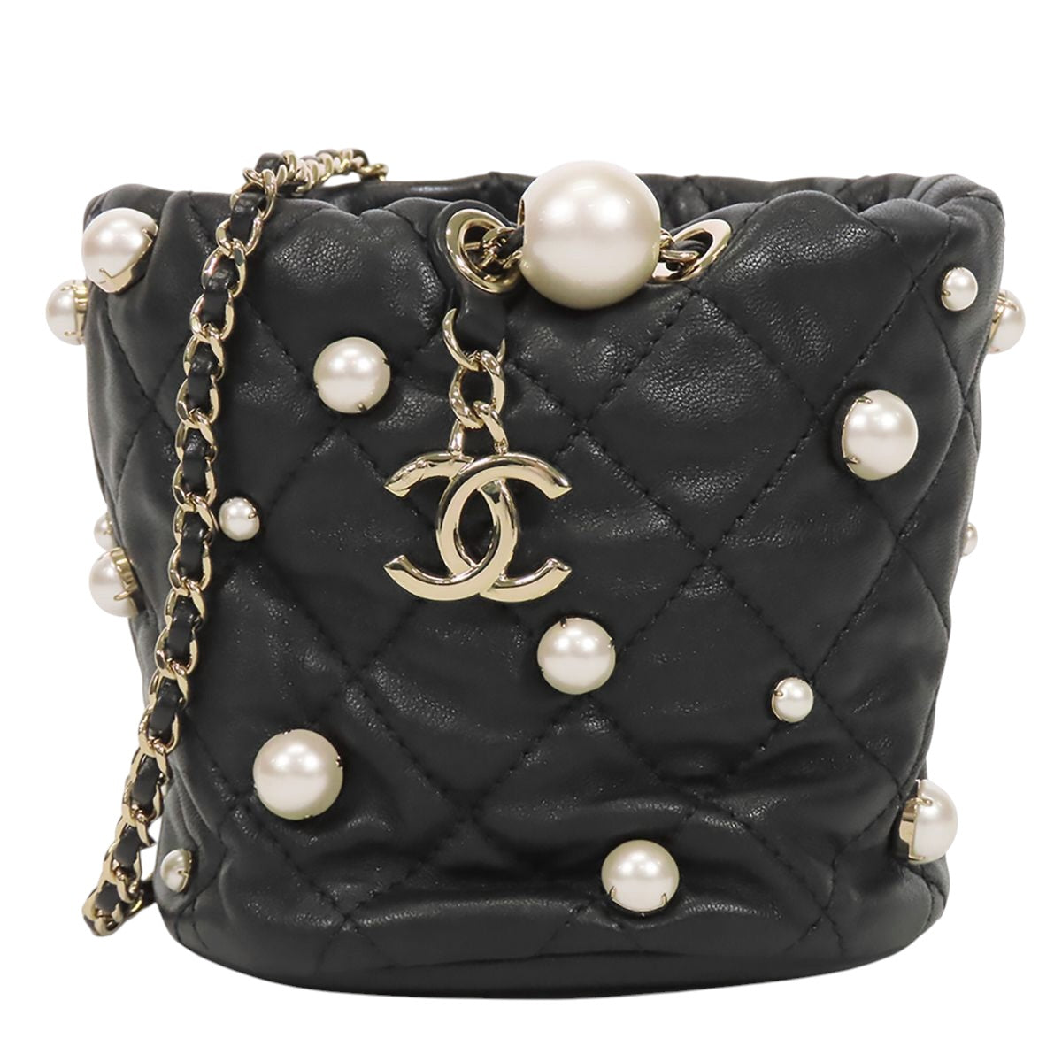 CHANEL Classic Matelasse Bucket Bag with Chain — Black Lambskin & Faux Pearl, Gold Hardware, Series 31