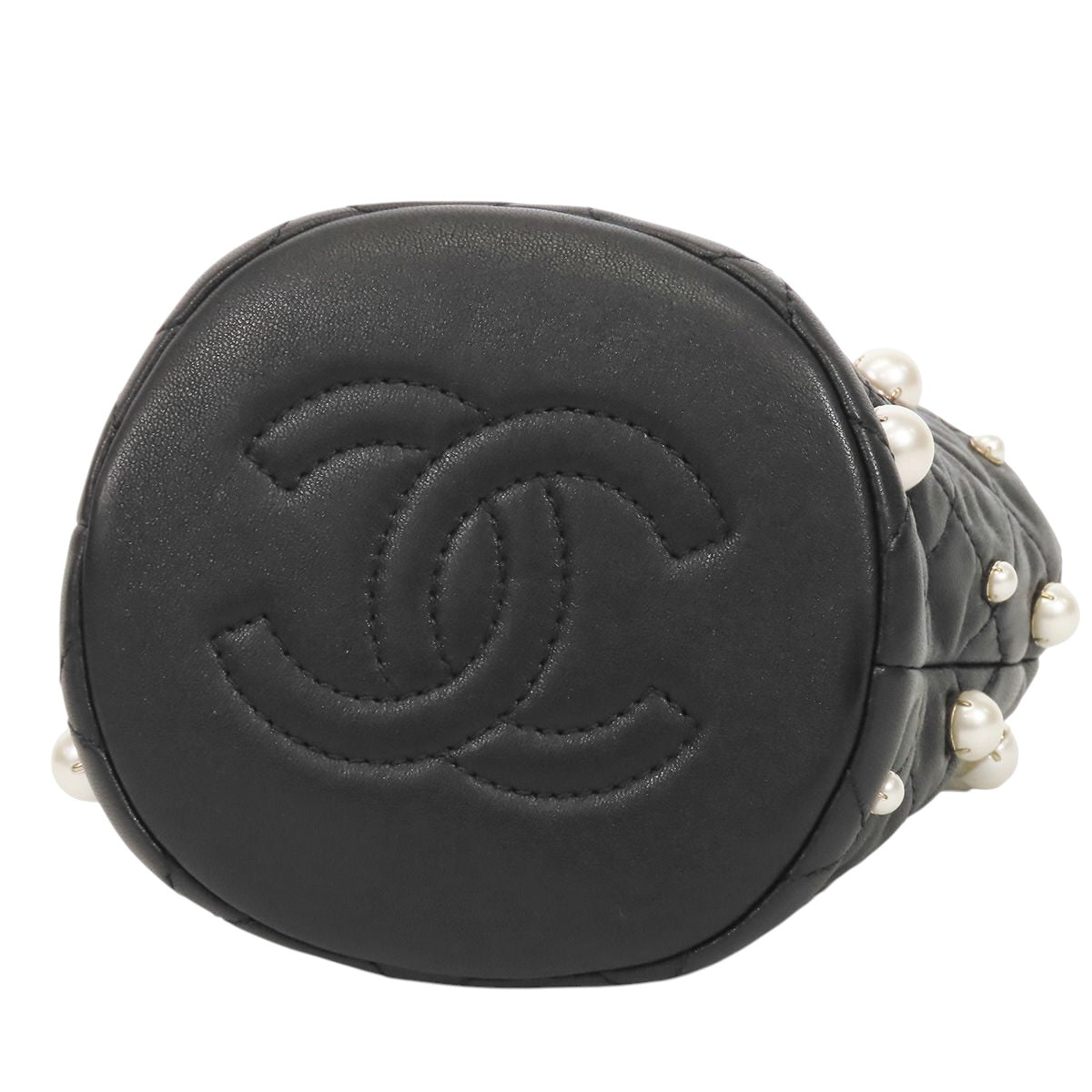 CHANEL Classic Matelasse Bucket Bag with Chain — Black Lambskin & Faux Pearl, Gold Hardware, Series 31