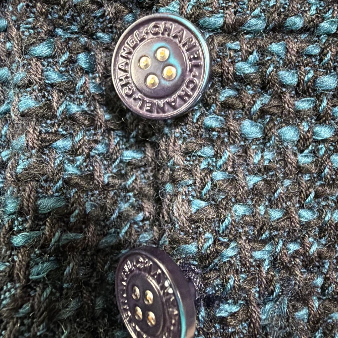 CHANEL Tweed Jacket Size 40