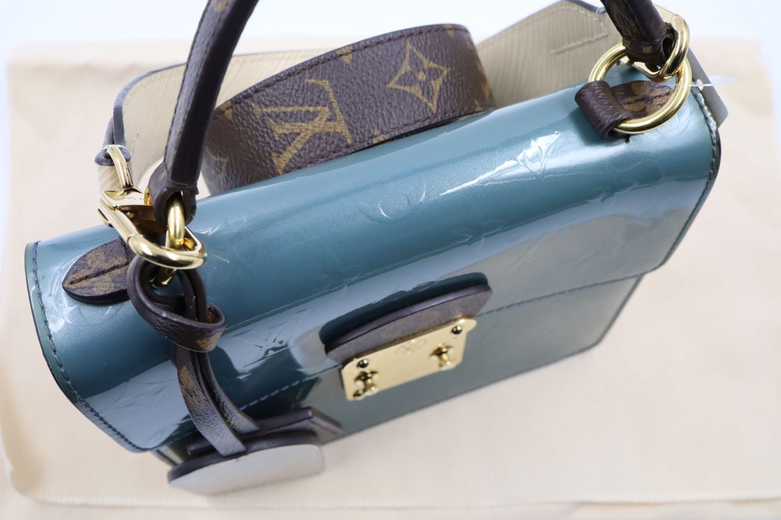 LOUIS VUITTON Vernis Epi Monogram Spring Street PM Blue M90373