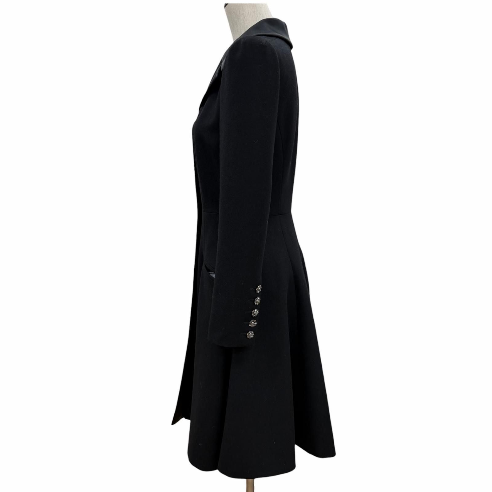 CHANEL 08A Wool & Cashmere Coat with Silk Lining & Coco Mark Buttons – Black Size 36