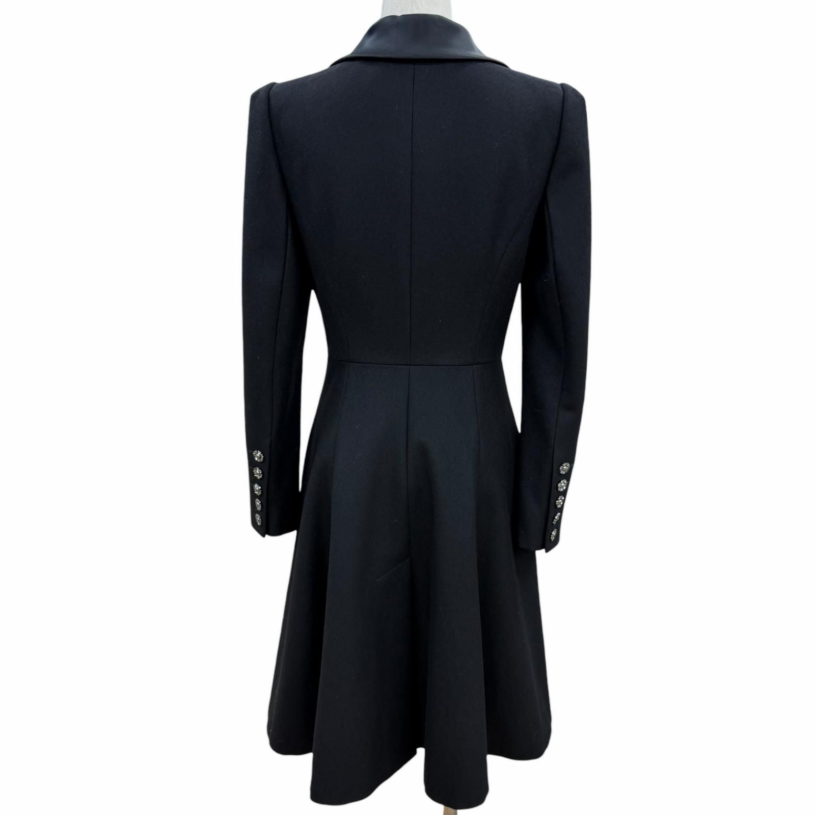 CHANEL 08A Wool & Cashmere Coat with Silk Lining & Coco Mark Buttons – Black Size 36