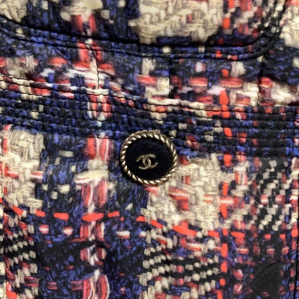 CHANEL Tweed Transfer Print Padded Jacket Size 34 – Excellent Condition