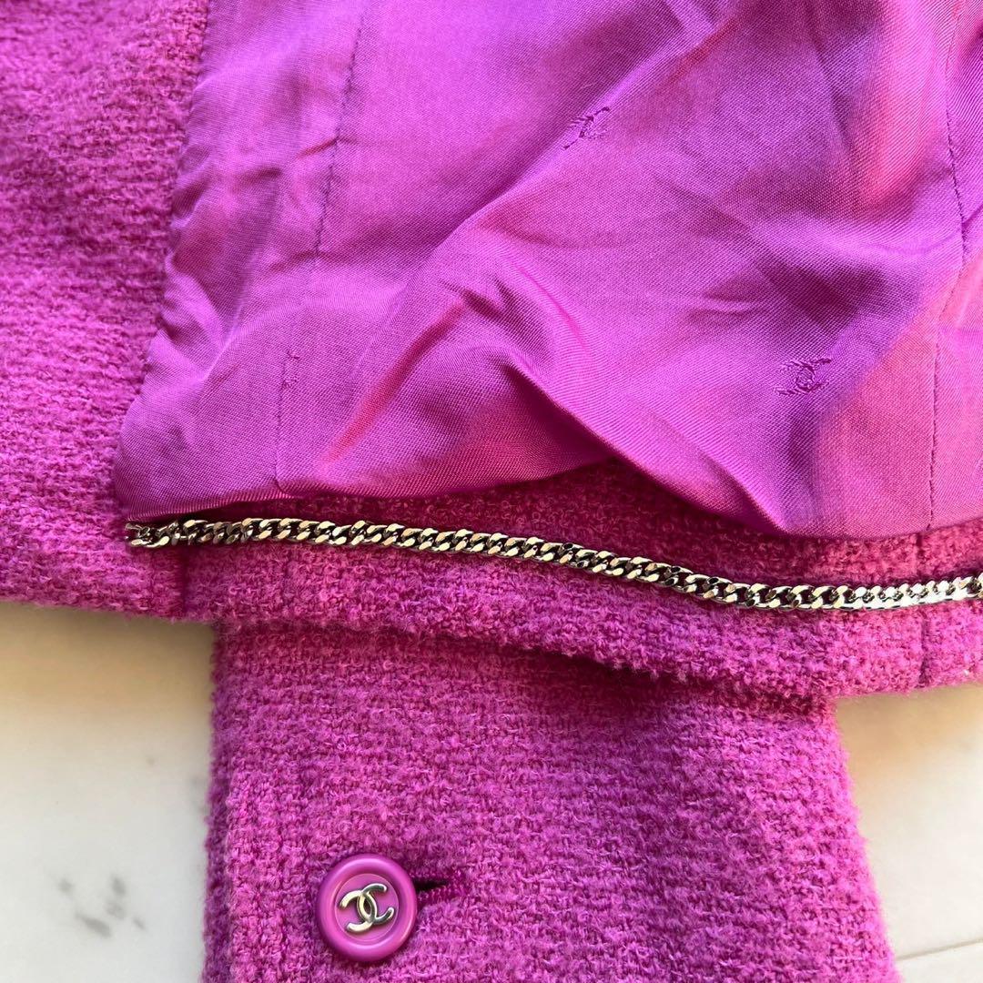 Legendary CHANEL 1996 Vintage Tweed Cropped Jacket with CC Logo Buttons