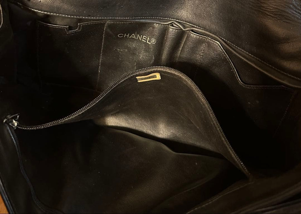 CHANEL Authentic Classic Classical Jumbo XL Quilted Deca  Matelassé 33 Chain Timeless Shoulder Bag — Black / Gold Hardware