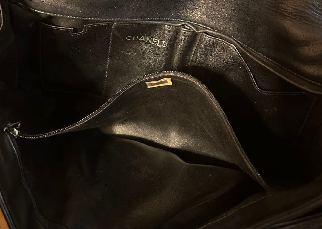 CHANEL Authentic Classic Classical Jumbo XL Quilted Deca  Matelassé 33 Chain Timeless Shoulder Bag — Black / Gold Hardware