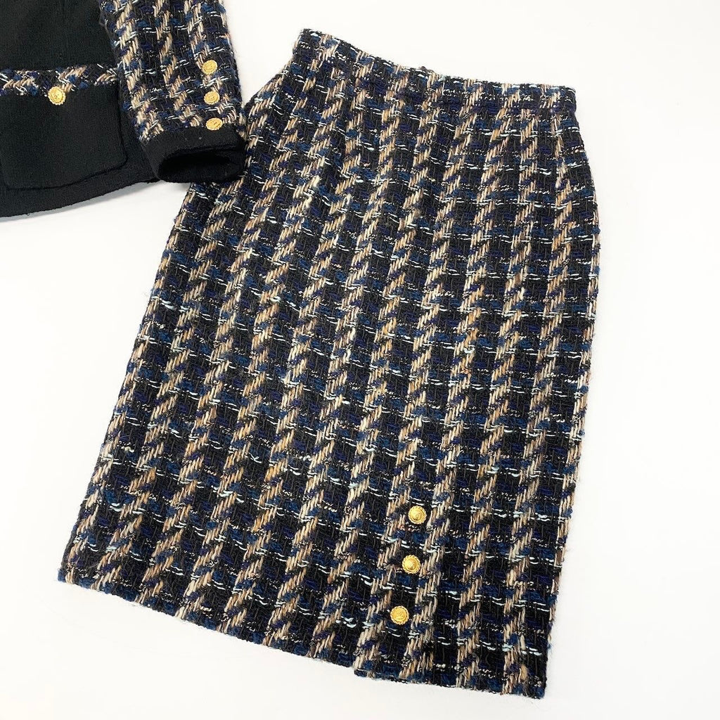 CHANEL Vintage 90s Tweed Setup Suit Coco Mark