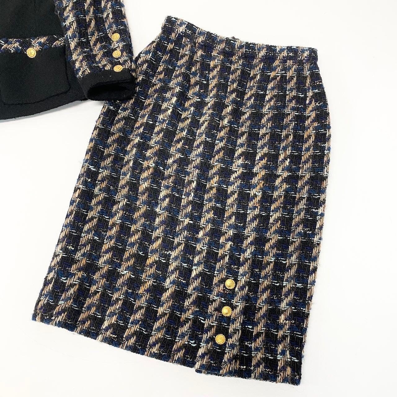 CHANEL Vintage 90s Tweed Setup Suit Coco Mark