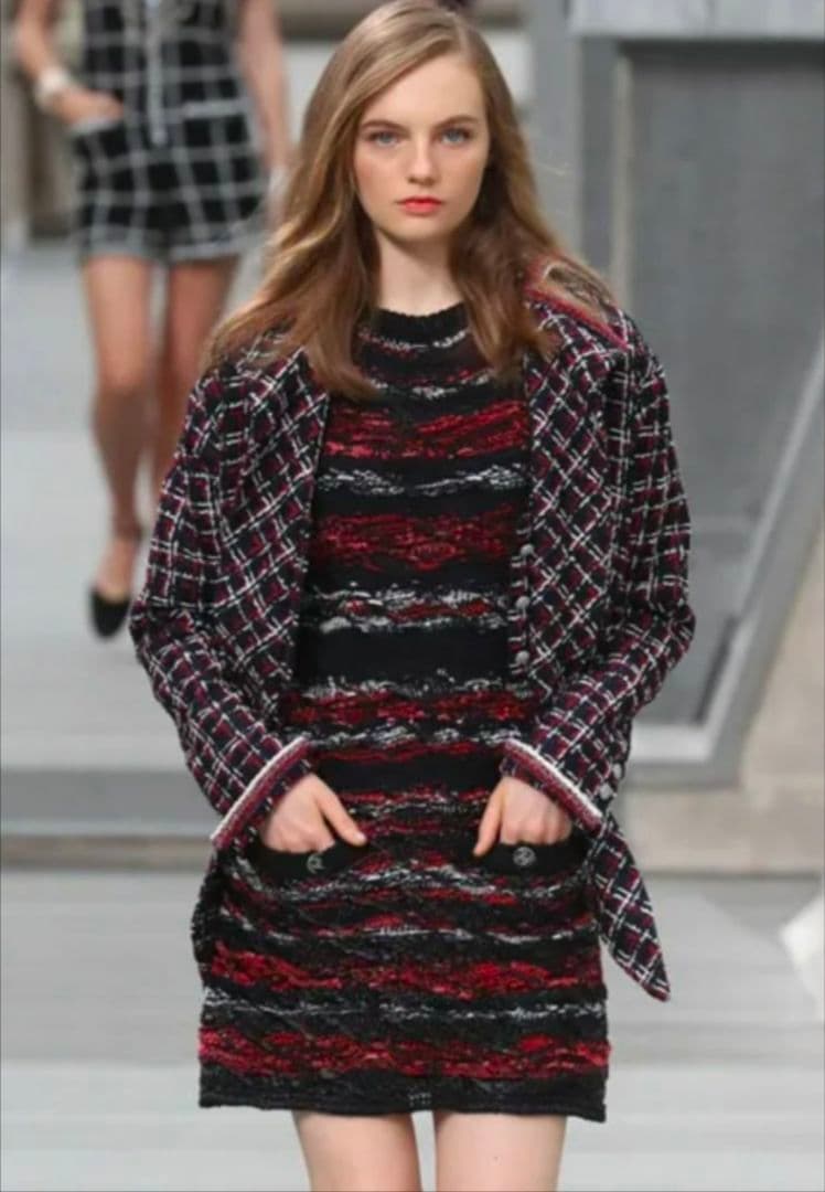 Chanel 2020 Rare Tweed Blouson Jacket 34