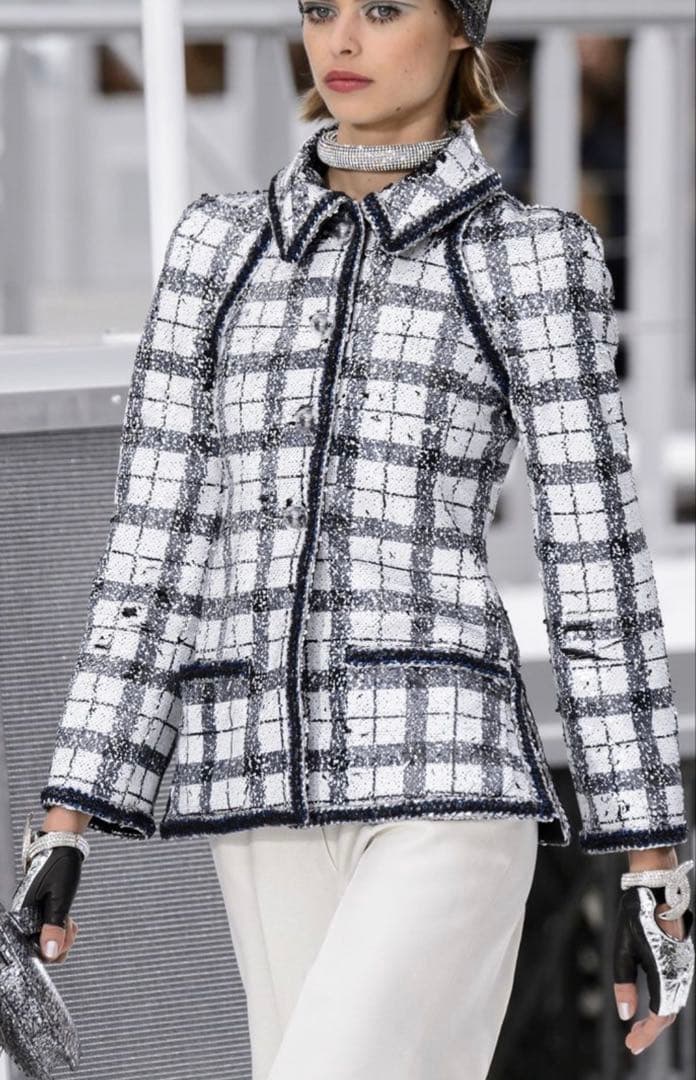 CHANEL Check Pattern Tailored Jacket Size 34