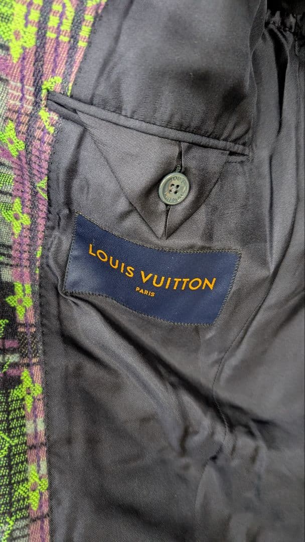 NWT LOUIS VUITTON Monogram Neon Check Coat — Size 44