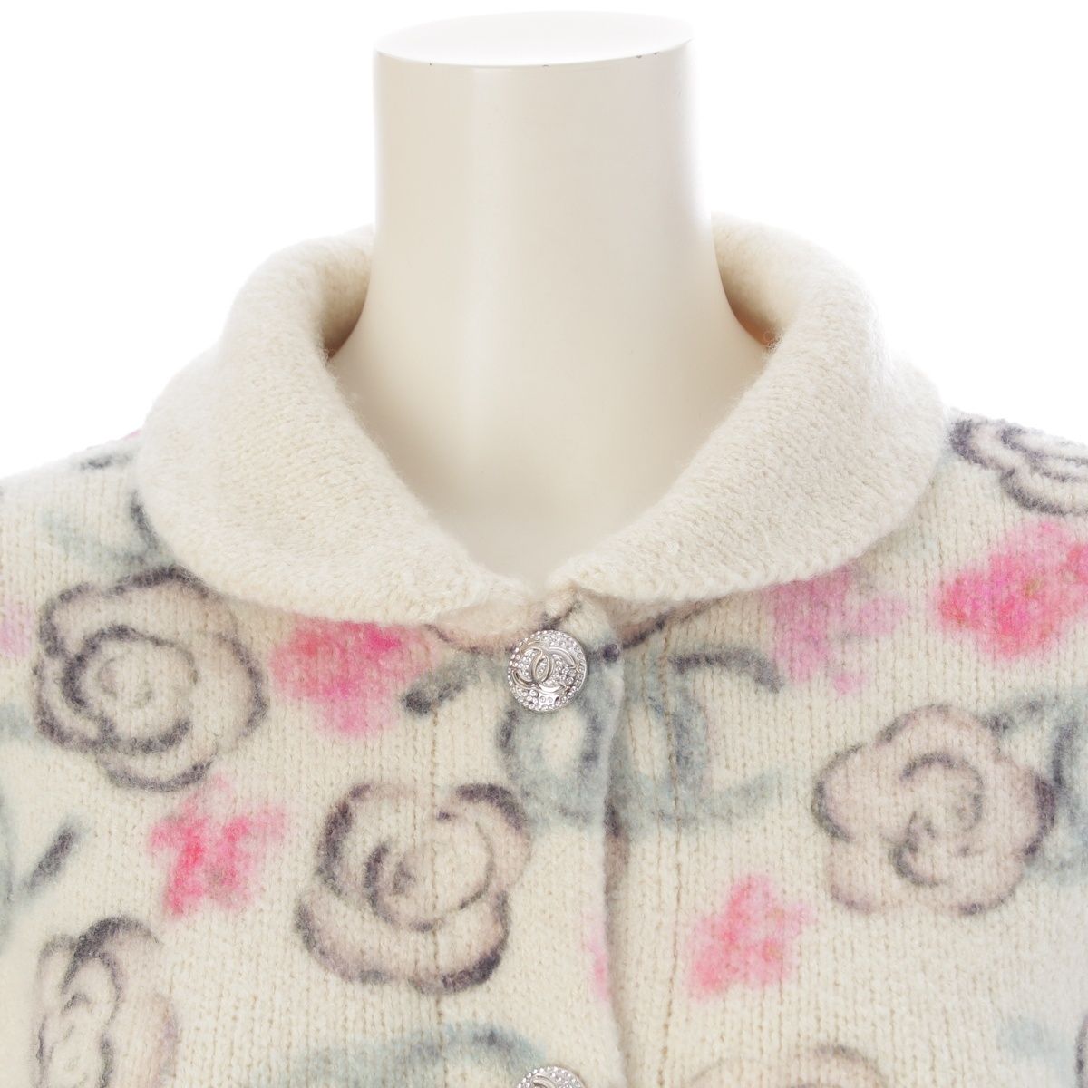 CHANEL 24A Coco Neige Cashmere Silk Camellia CC Stone Knit Blouson White — Size 42