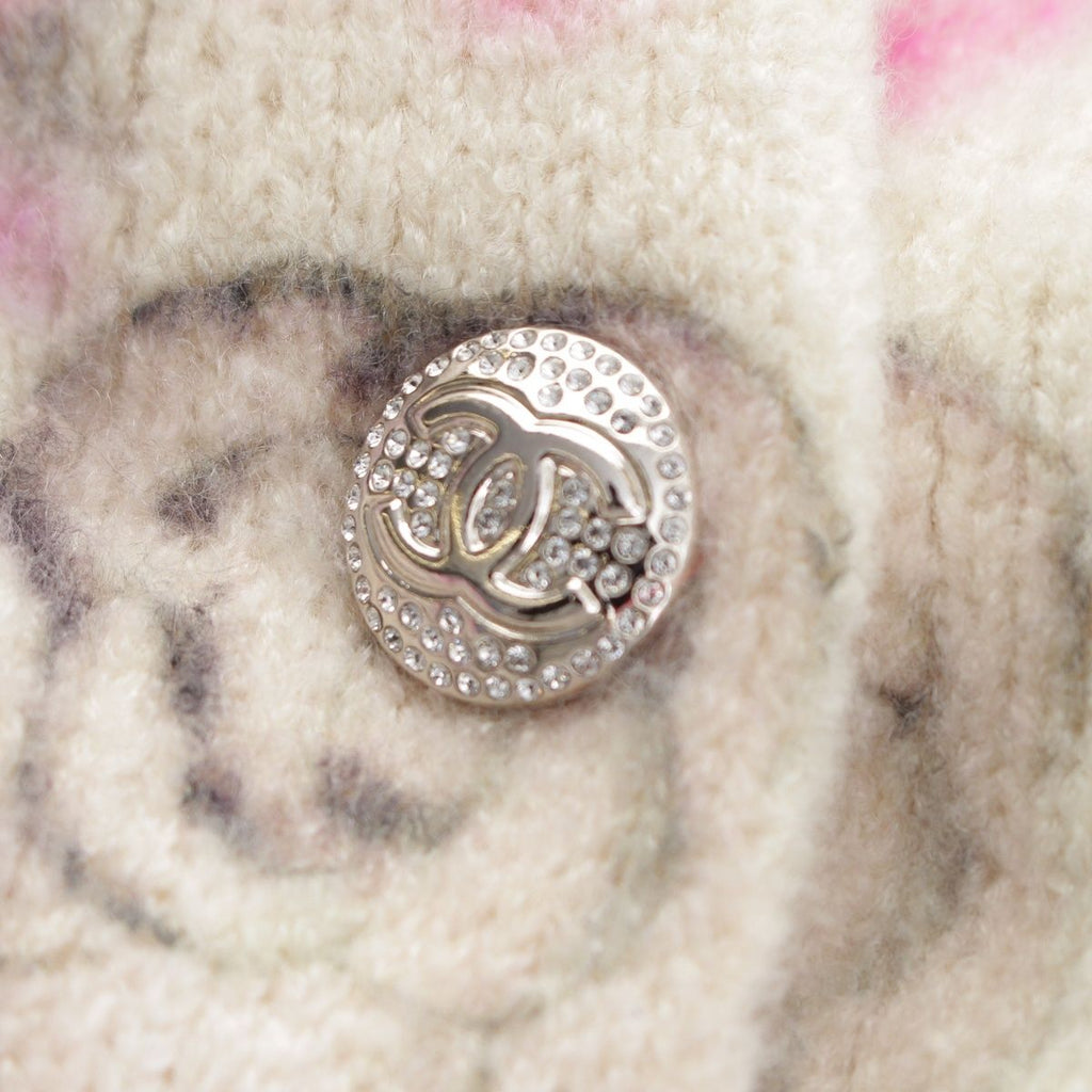 CHANEL 24A Coco Neige Cashmere Silk Camellia CC Stone Knit Blouson White — Size 42