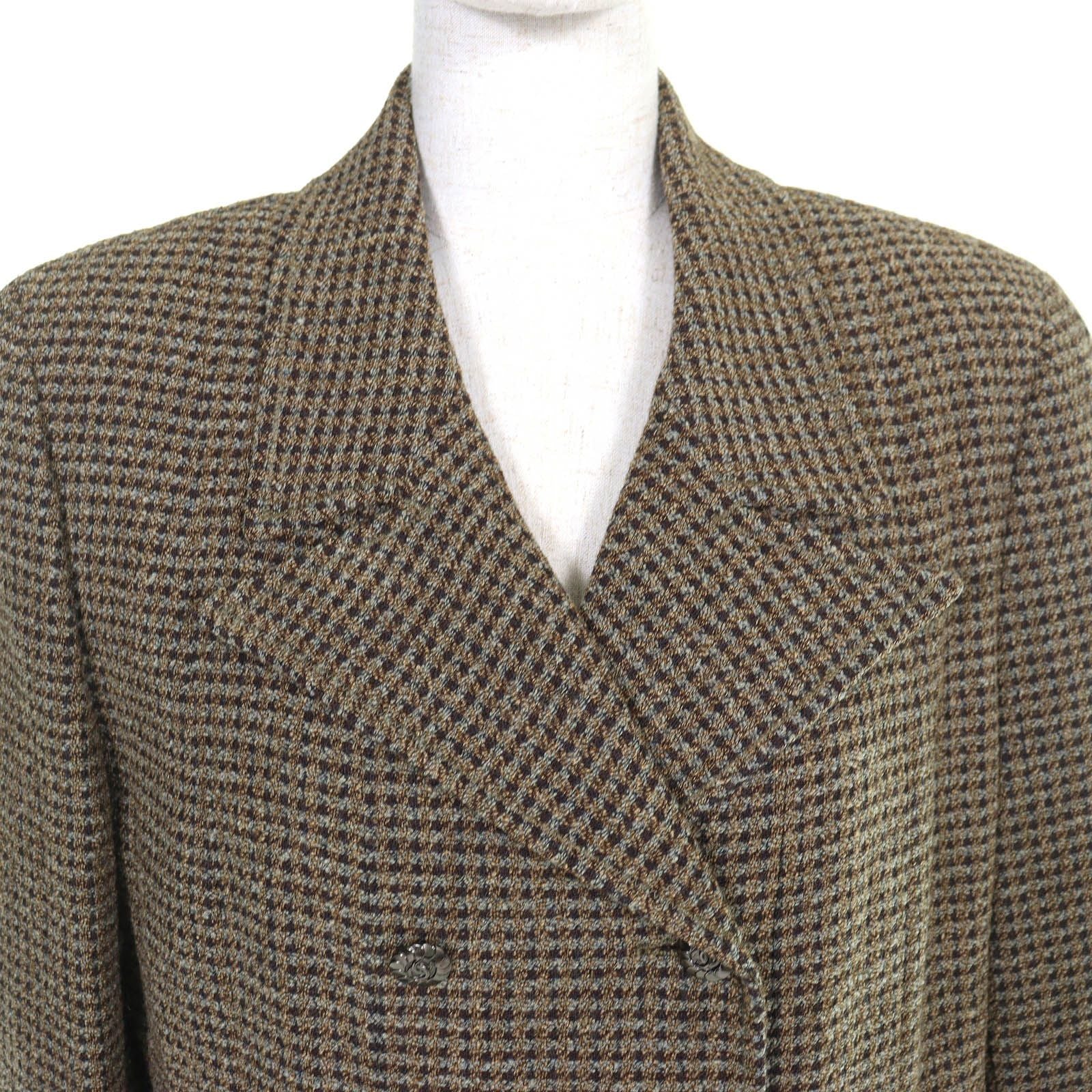 CHANEL Vintage 97A CC Button Wool Tweed Double Jacket Khaki — Size 44