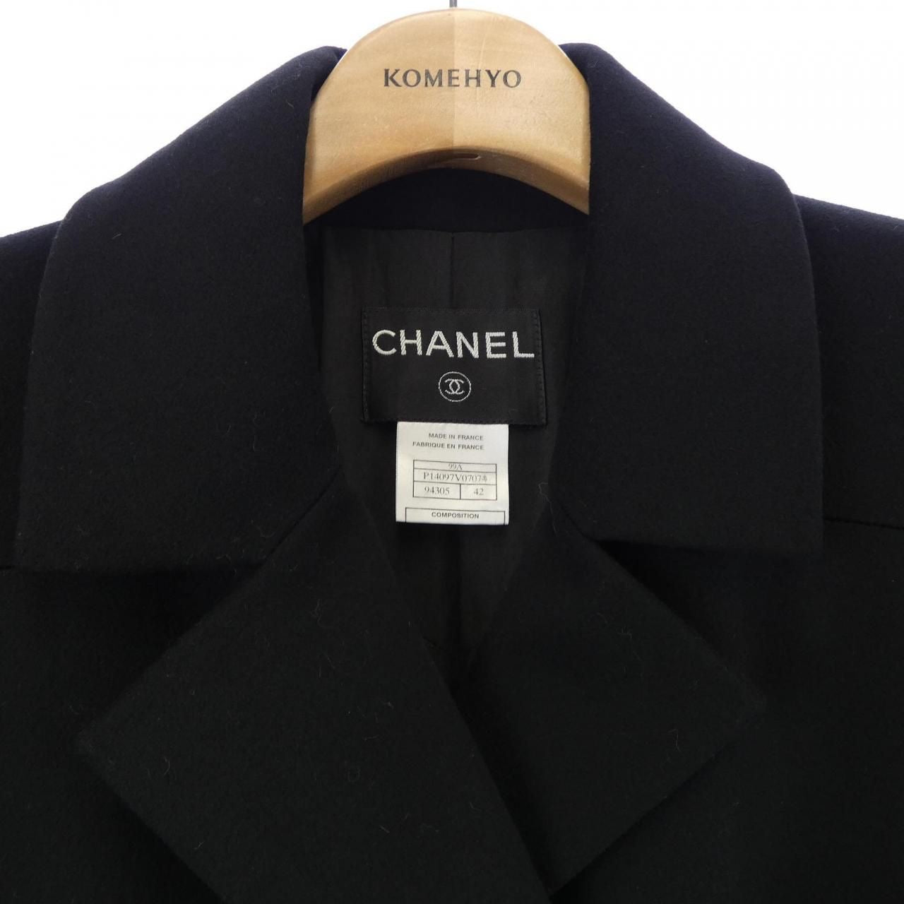 CHANEL 99A P14097V07074 Coat Size 42 Vintage