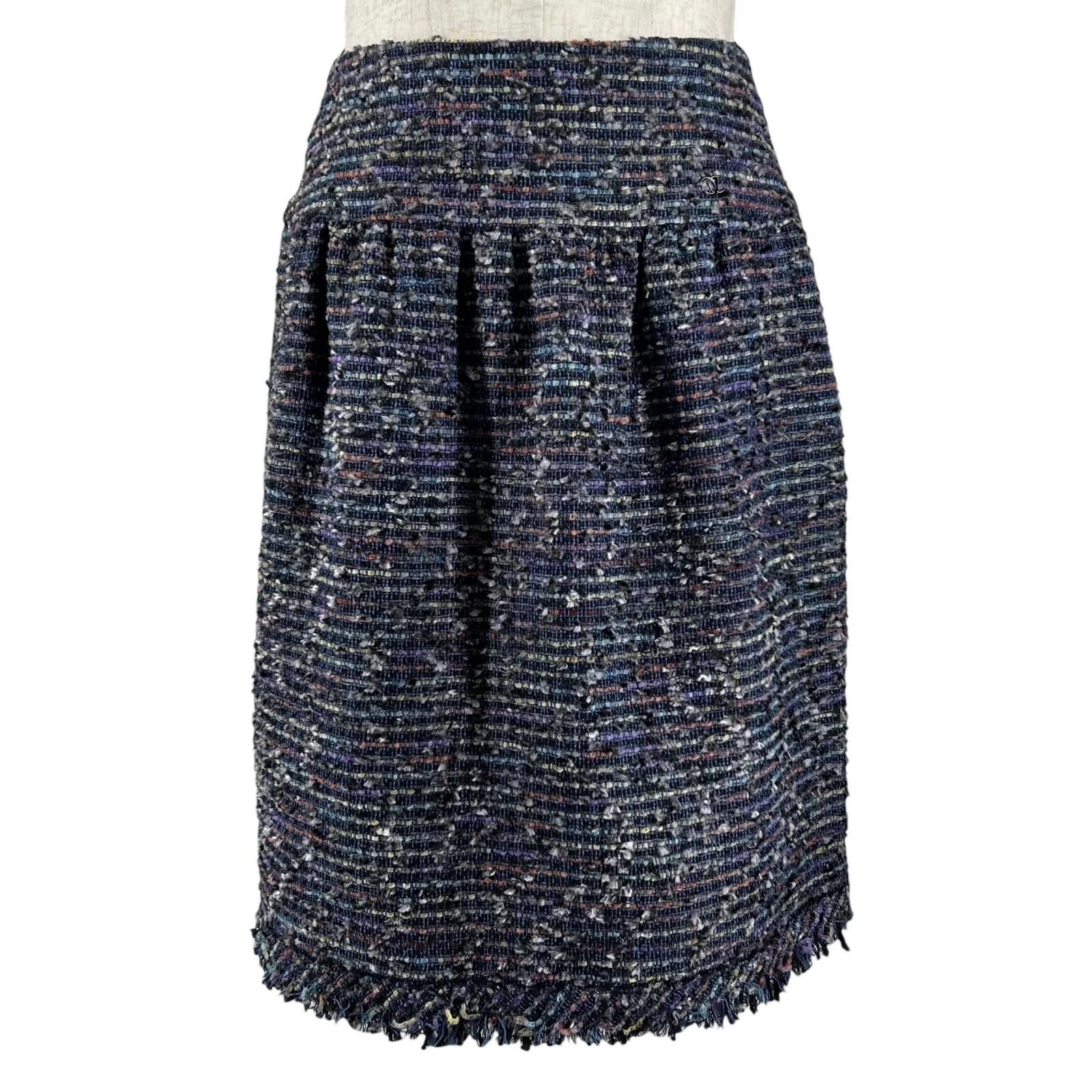 CHANEL Vintage 05A Coco Mark Tweed Skirt — Multicolor Size 34