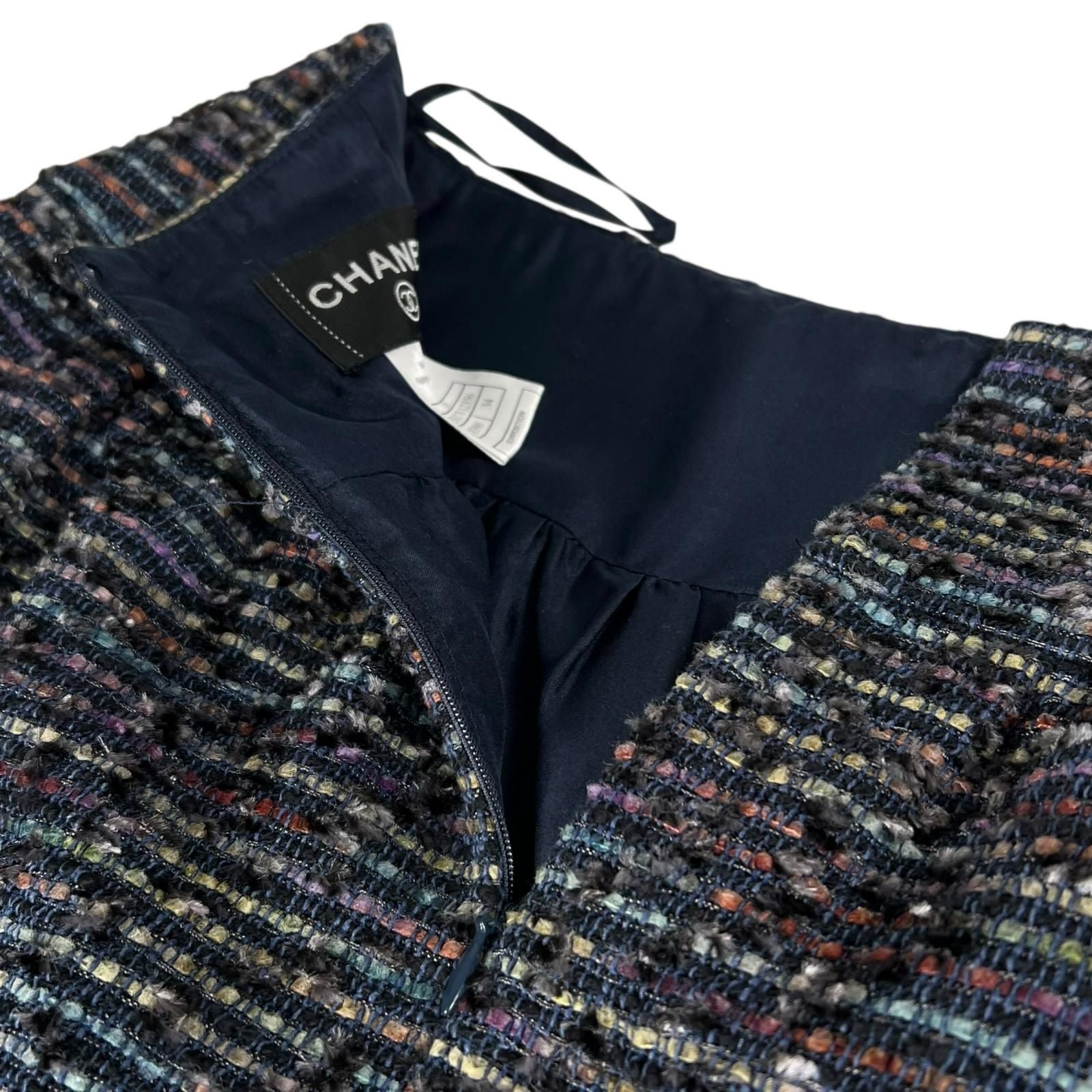CHANEL Vintage 05A Coco Mark Tweed Skirt — Multicolor Size 34