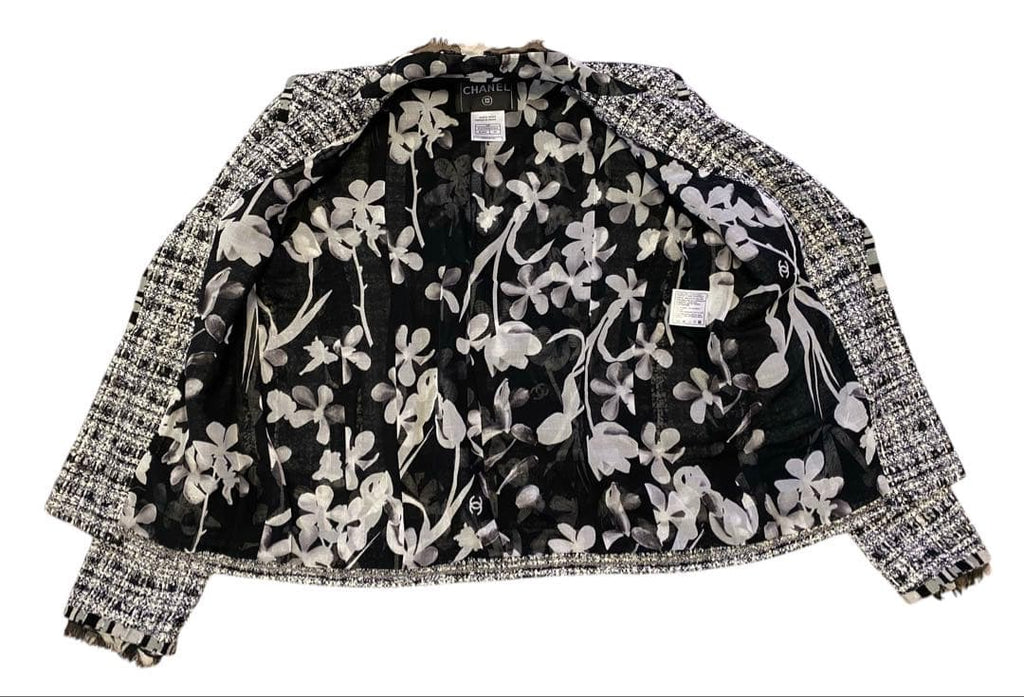 CHANEL 2004 Spring Tweed Setup  Suit Jacket & Skirt Coco Mark Button FR42