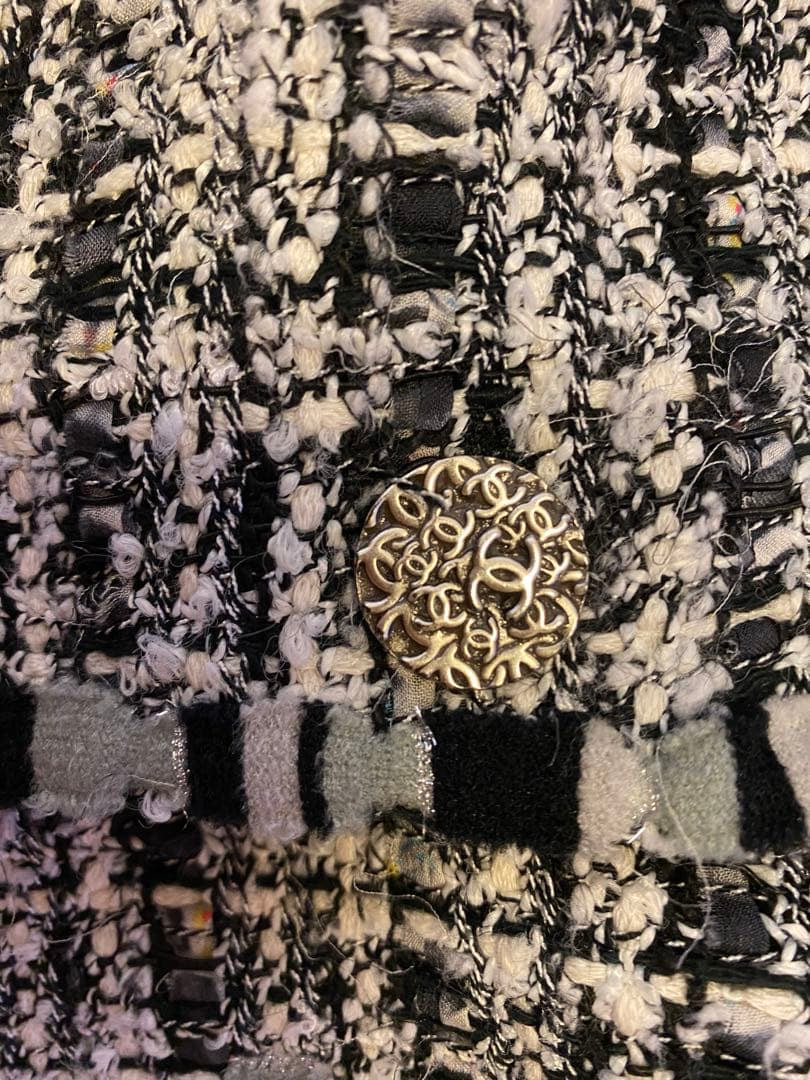 CHANEL 2004 Spring Tweed Setup  Suit Jacket & Skirt Coco Mark Button FR42