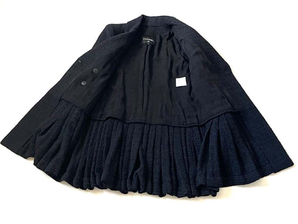 Chanel 2020 Tweed Jacket Coco Button Pleats Size 38 Like New