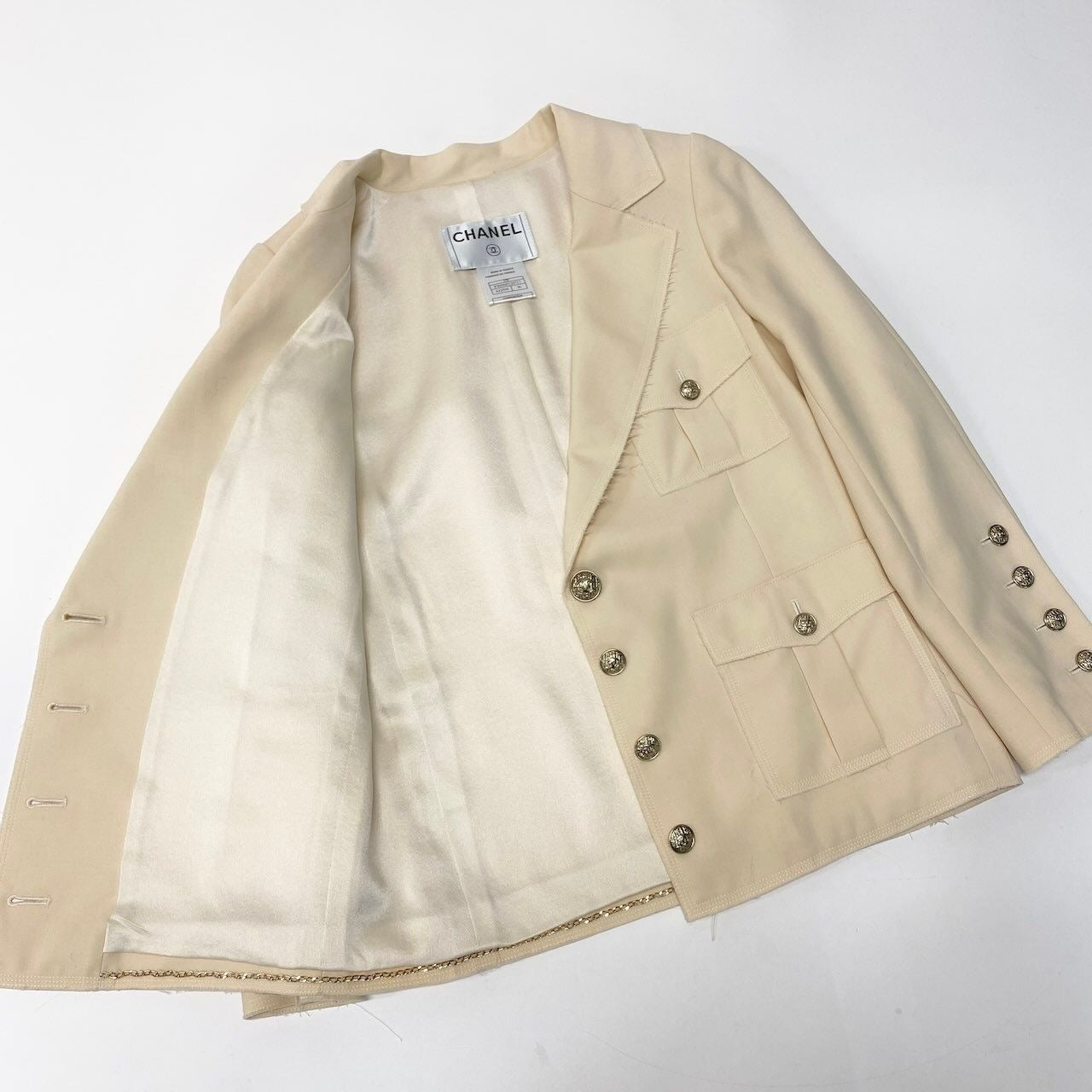 CHANEL 2007 07P Safari Jacket 4-Pocket Coco Mark Size 36 Ivory Made in France P30968V20717