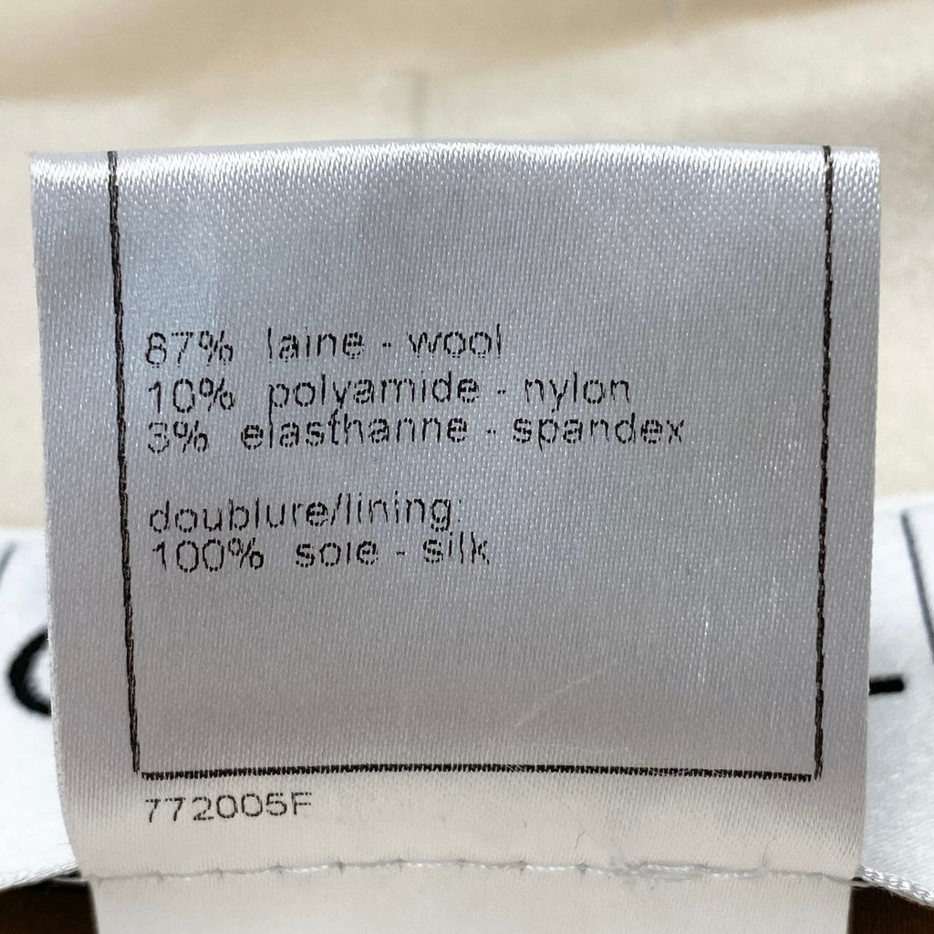 CHANEL 2007 07P Safari Jacket 4-Pocket Coco Mark Size 36 Ivory Made in France P30968V20717