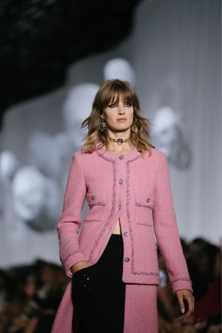 Chanel Pink Tweed Coat Runway Collection Size 34 Brand New with Tags