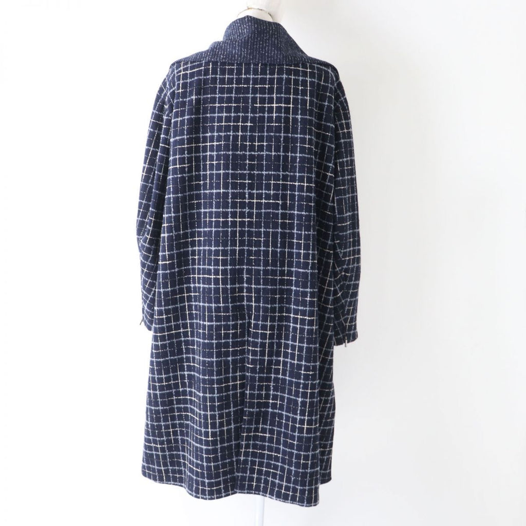 CHANEL Métiers d'Art 2021-22 Tweed Long Coat Coco Button Navy P73110 Size 36 Runway