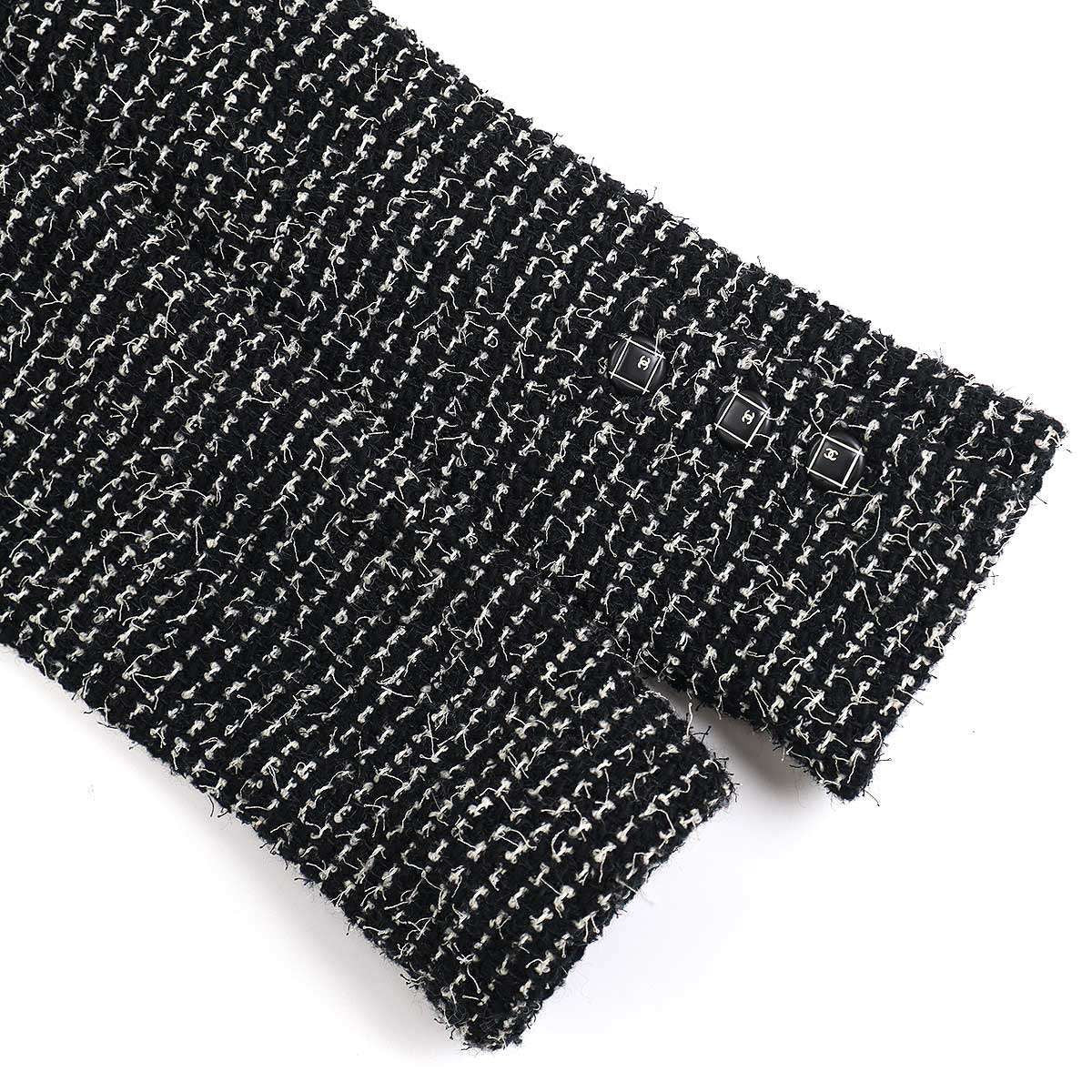CHANEL 2003C Tweed Jacket Coco Button Black P20548V11528 Size 38
