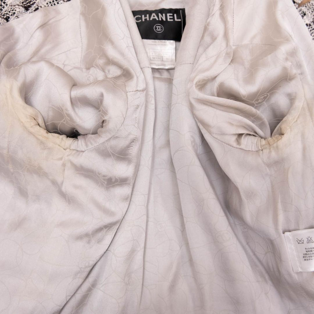 CHANEL 05P Tweed Jacket Silver Button Coco Mark
