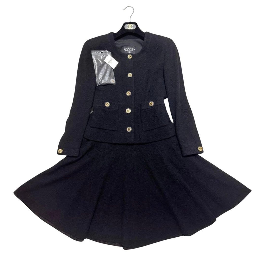 CHANEL Tweed Jacket & Skirt Set / Size 40