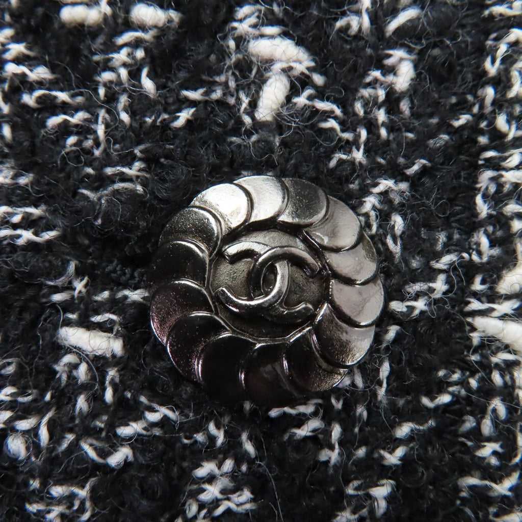 Vintage CHANEL 97A P09701V05906 Coco Button Tweed Jacket & Skirt Setup Size 38 Black White Made in France