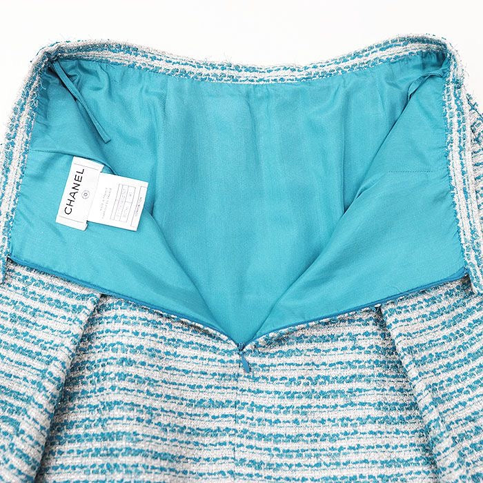 CHANEL 2001 01P P17790 Tweed Stand Collar Jacket & Skirt Setup Size 40 Turquoise Blue Silver Made in France