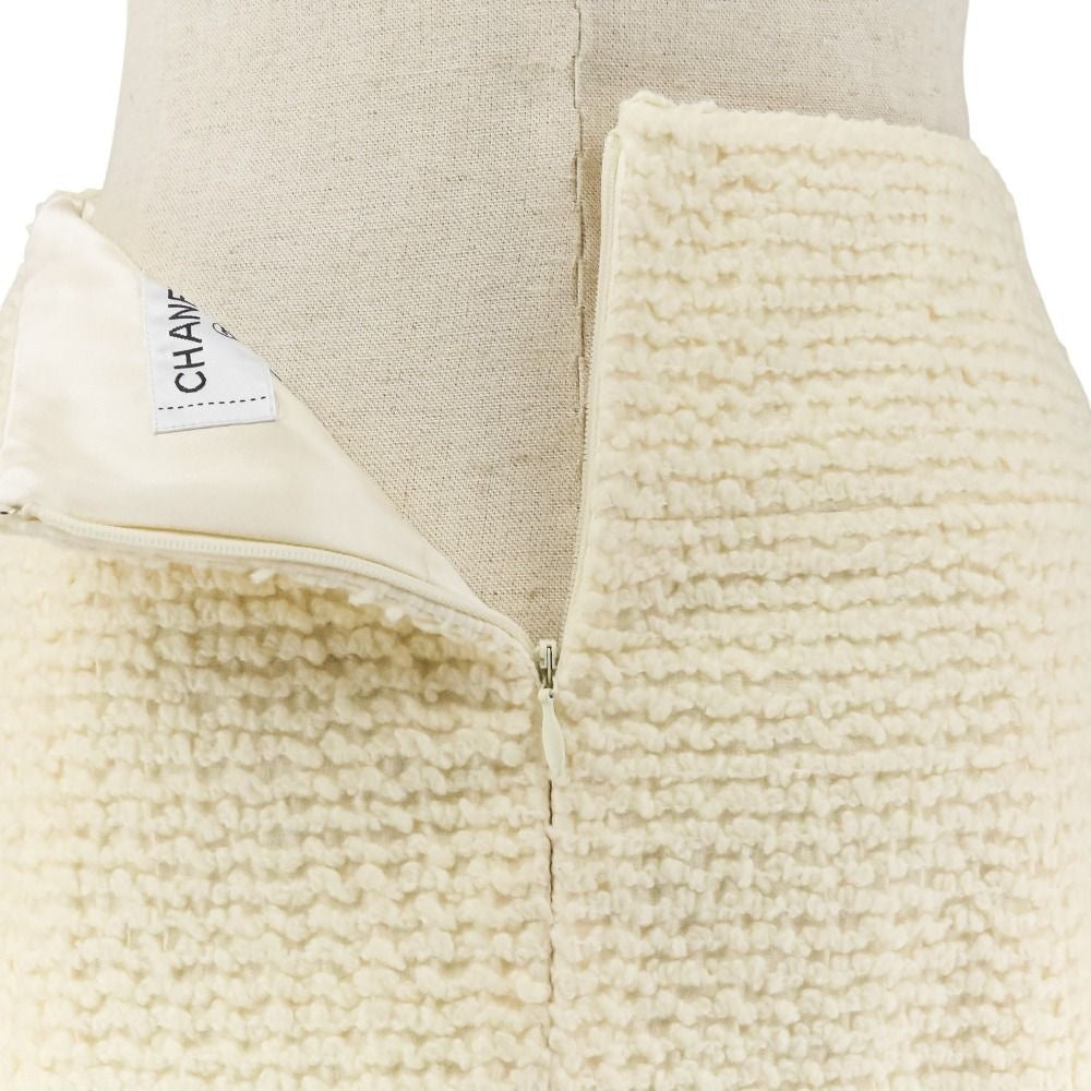 CHANEL Faux Pearl Coco Mark Button Tweed Jacket & Skirt Setup Size 34 Ivory