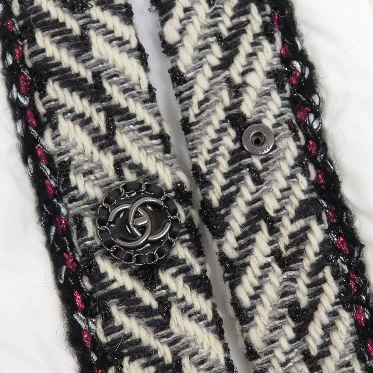 CHANEL Coco Mark Tweed Trim Padded Jacket Size 40 White P59906V45660