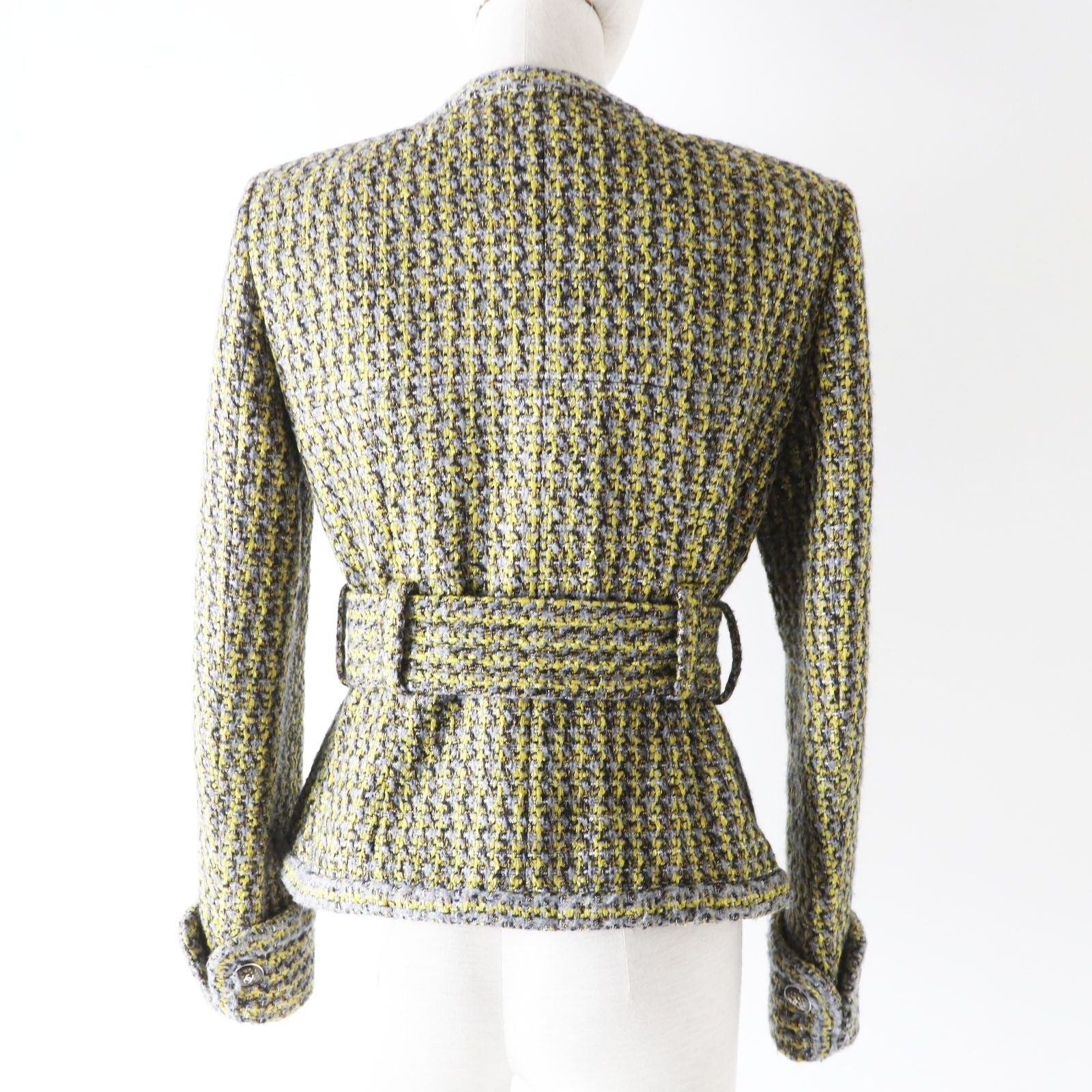CHANEL Collarless Buttonless Tweed Coat Size 38 Beige