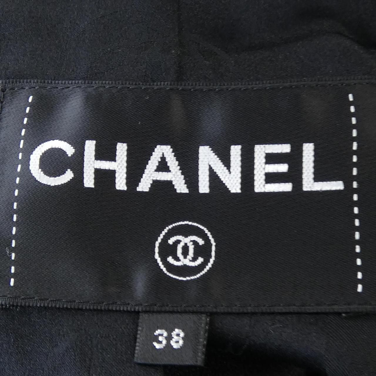 CHANEL Coat Size 38