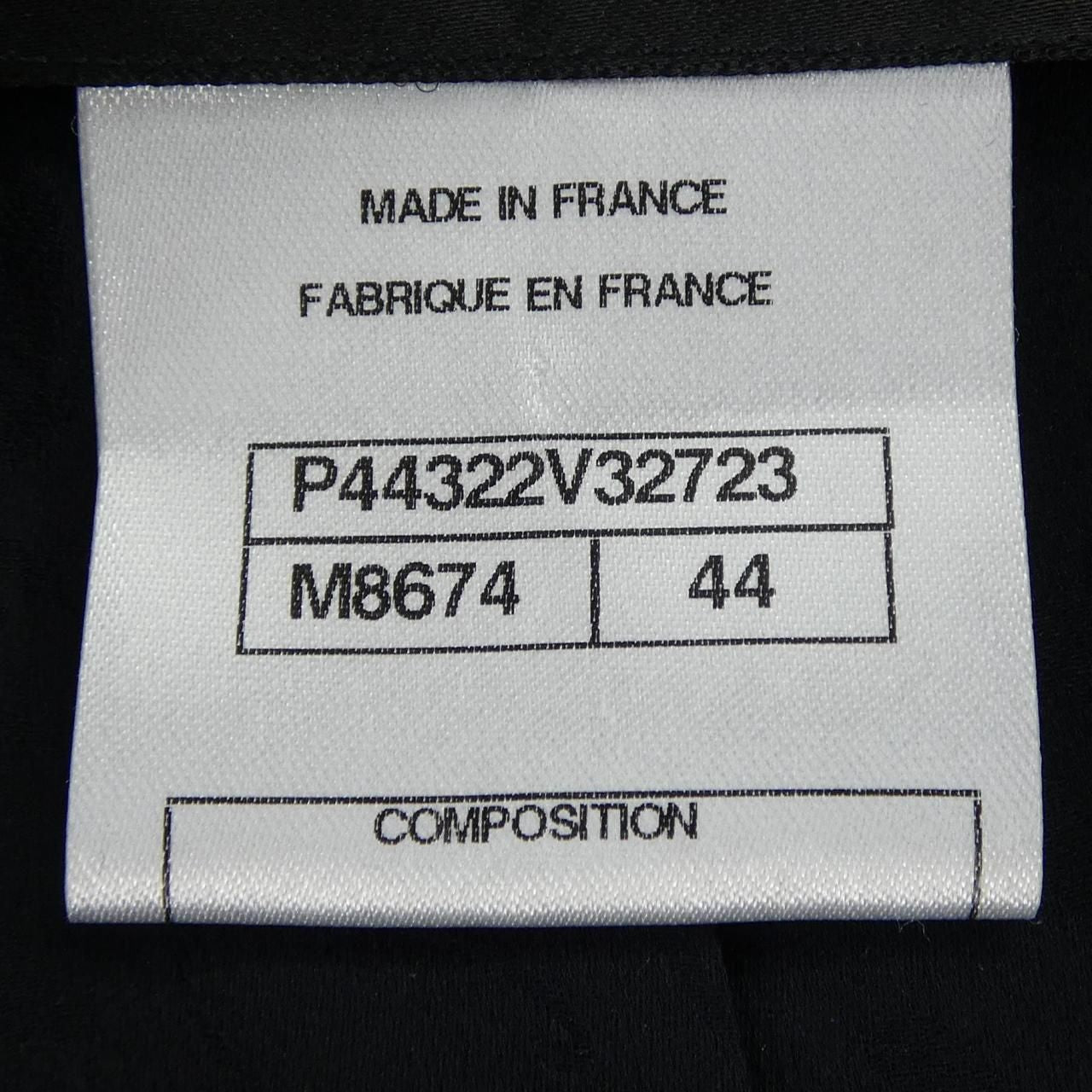 CHANEL Jacket Size 44