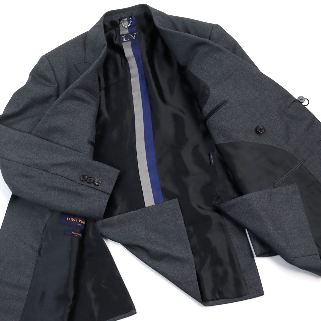 NWT LOUIS VUITTON HGCF7W Silk Blend LV Logo Embroidery Peaked Lapel Double Breasted Suit Setup Grey Size 50
