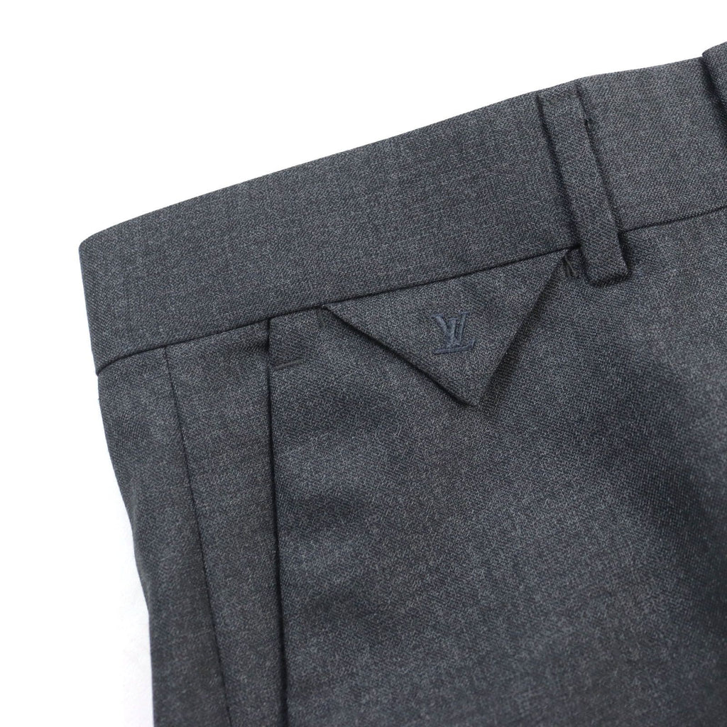 NWT LOUIS VUITTON HGCF7W Silk Blend LV Logo Embroidery Peaked Lapel Double Breasted Suit Setup Grey Size 50