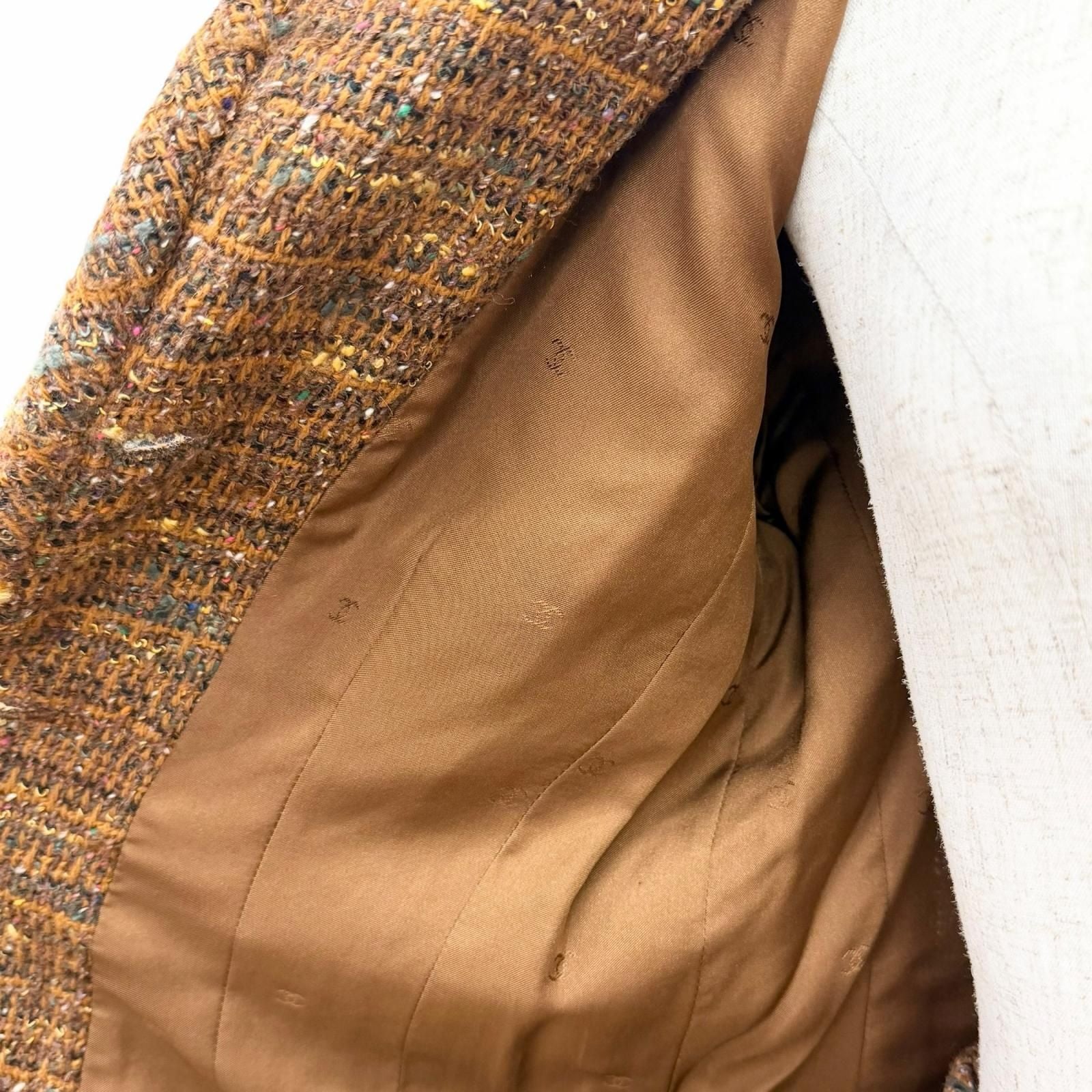 CHANEL Vintage P12140 98A Wool Tweed Coco Mark Button Skirt Suit Setup Brown Size 38/36