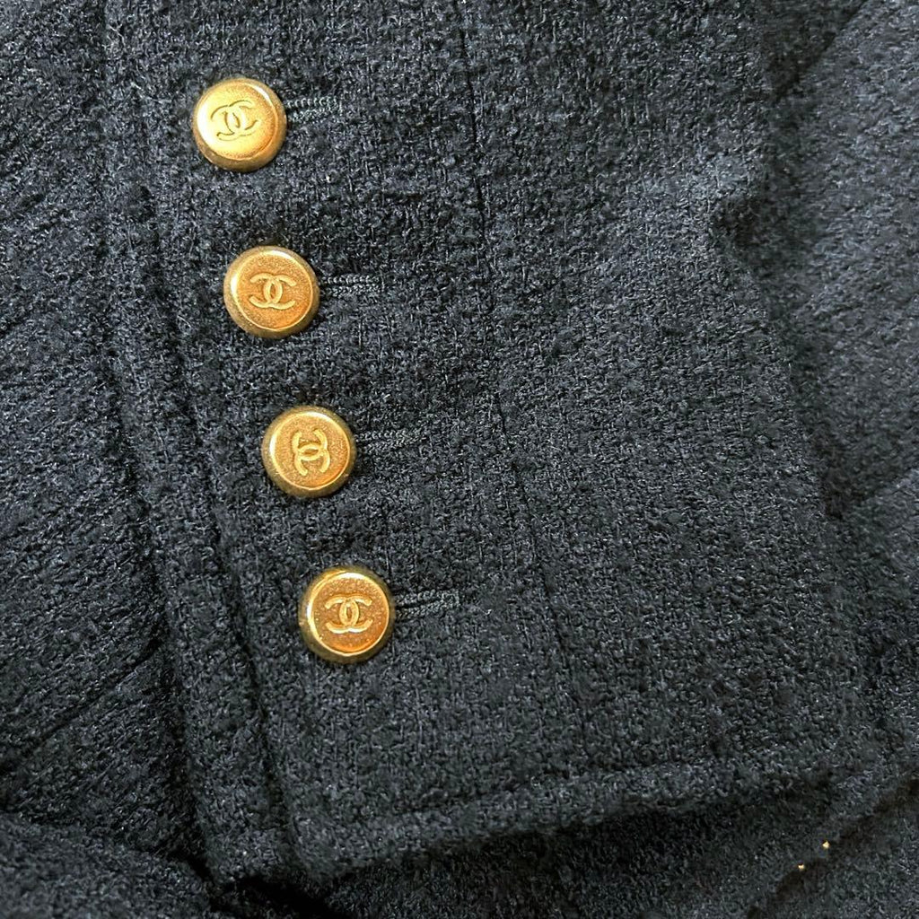 CHANEL Tweed Collarless Jacket Size 40