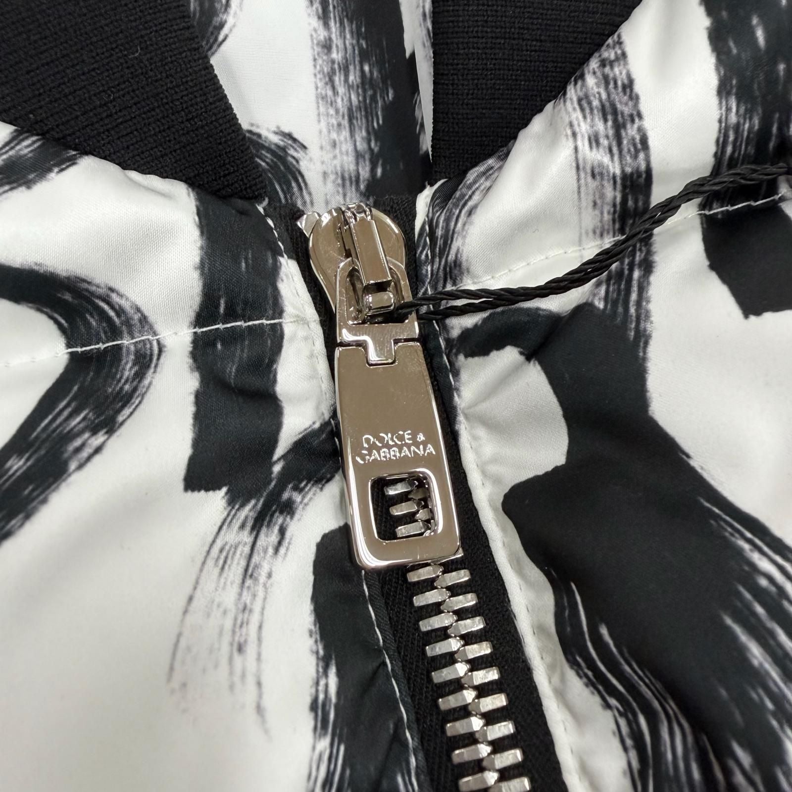 DOLCE & GABBANA Graffiti Zip-Up Padded Bomber Jacket G9YN8T Black Tag White & Black Men's Size S