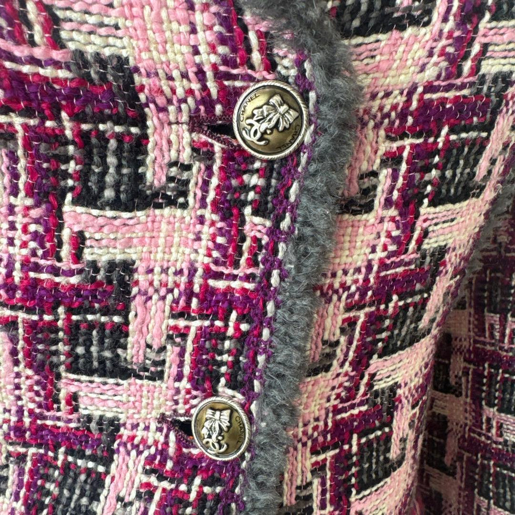 CHANEL 2004AW Multicolor Tweed Tailored Jacket & Gilet Ensemble Size 36 - Karl Lagerfeld Runway